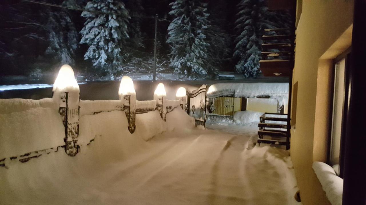 Hotel Apartament Eldya Comfort&Suites Predeál Kültér fotó