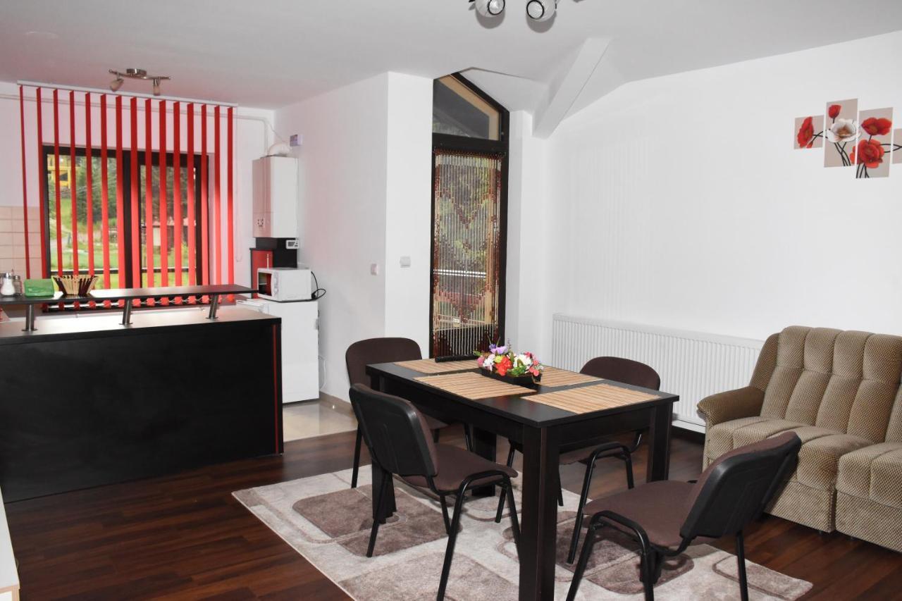 Hotel Apartament Eldya Comfort&Suites Predeál Kültér fotó