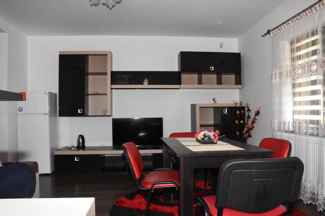Hotel Apartament Eldya Comfort&Suites Predeál Kültér fotó